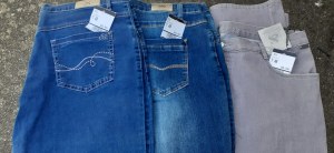 Lot de 50 jeans femmes