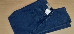 Lot de 50 jeans femmes