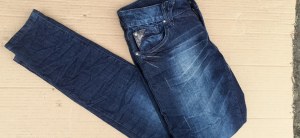 Lot de 50 jeans femmes