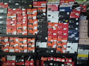 Lots de Baskets homme Nike, New balance, Puma, Jordan, ect..de grande marque