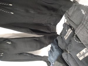 Lot de 9 Articles vestes / joggings Australian / Umbro ( 1.11 e / pcs )