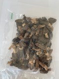 Morilles séchées avec pieds