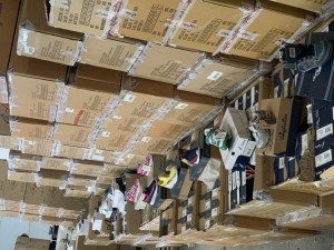 Destockage lot chaussures enfants