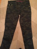 Destockage pantalon femme camouflage