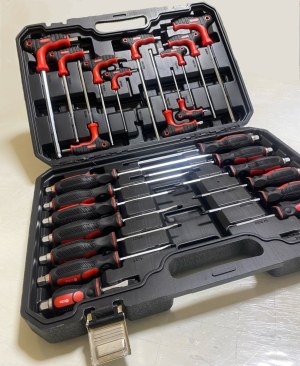 Coffret tournevis et jeu de clé 26 pièces SAMTOOL