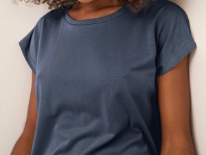 T-shirts légers pour femmes pour toutes les saisons – stylés et abordables