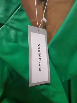 VETEMENTS SHEIN EN DESTOCKAGE