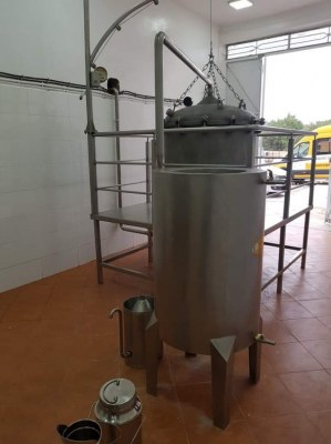 Unite de distillation des huiles essentielles