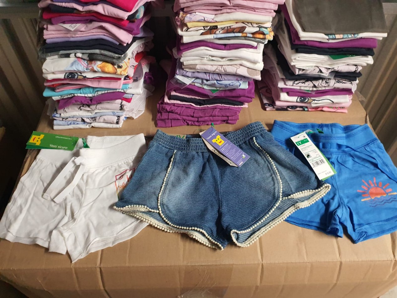 Lot de vêtement enfant NEUF JMS TRADING Destockage Grossiste